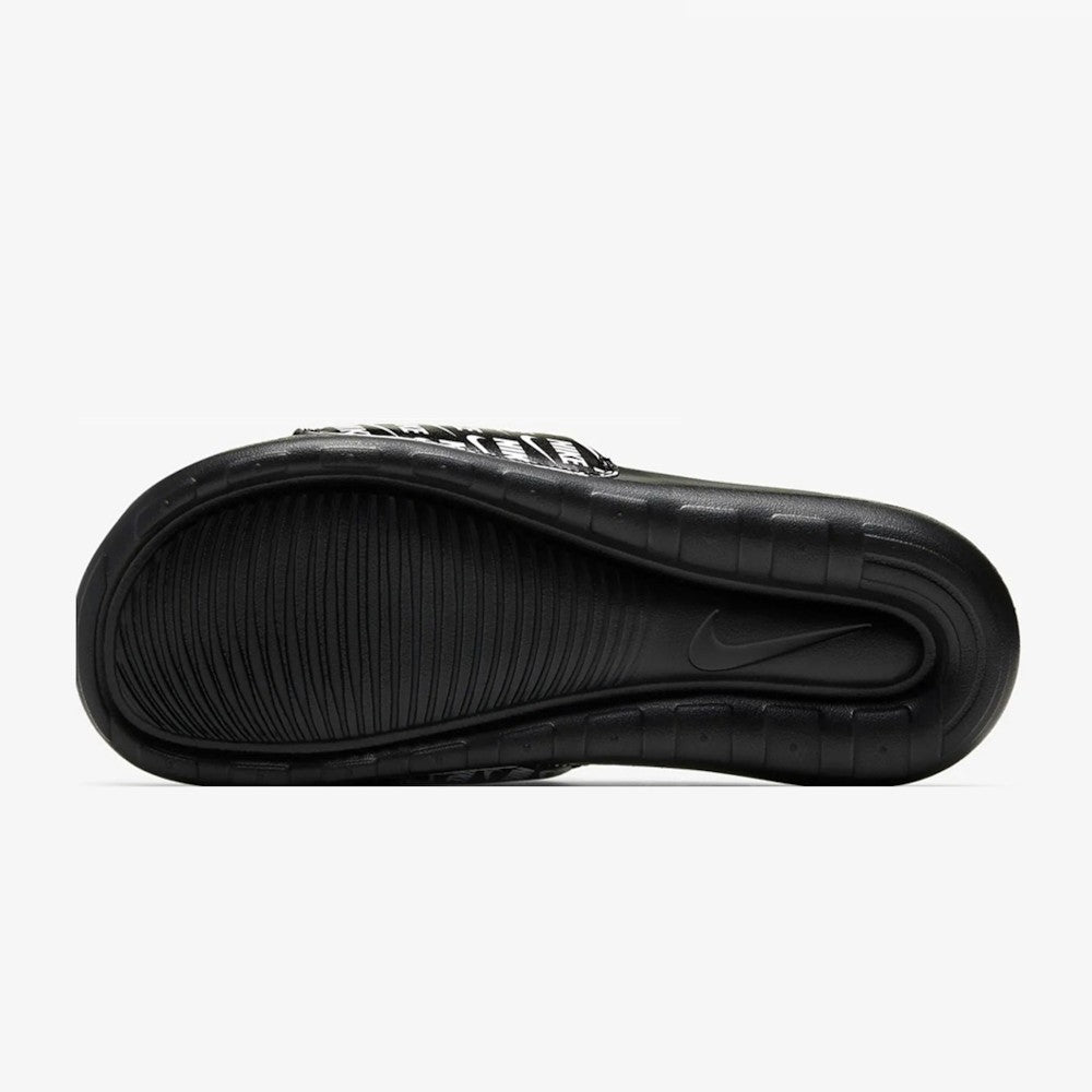Papuqe Nike CN9678 006 M