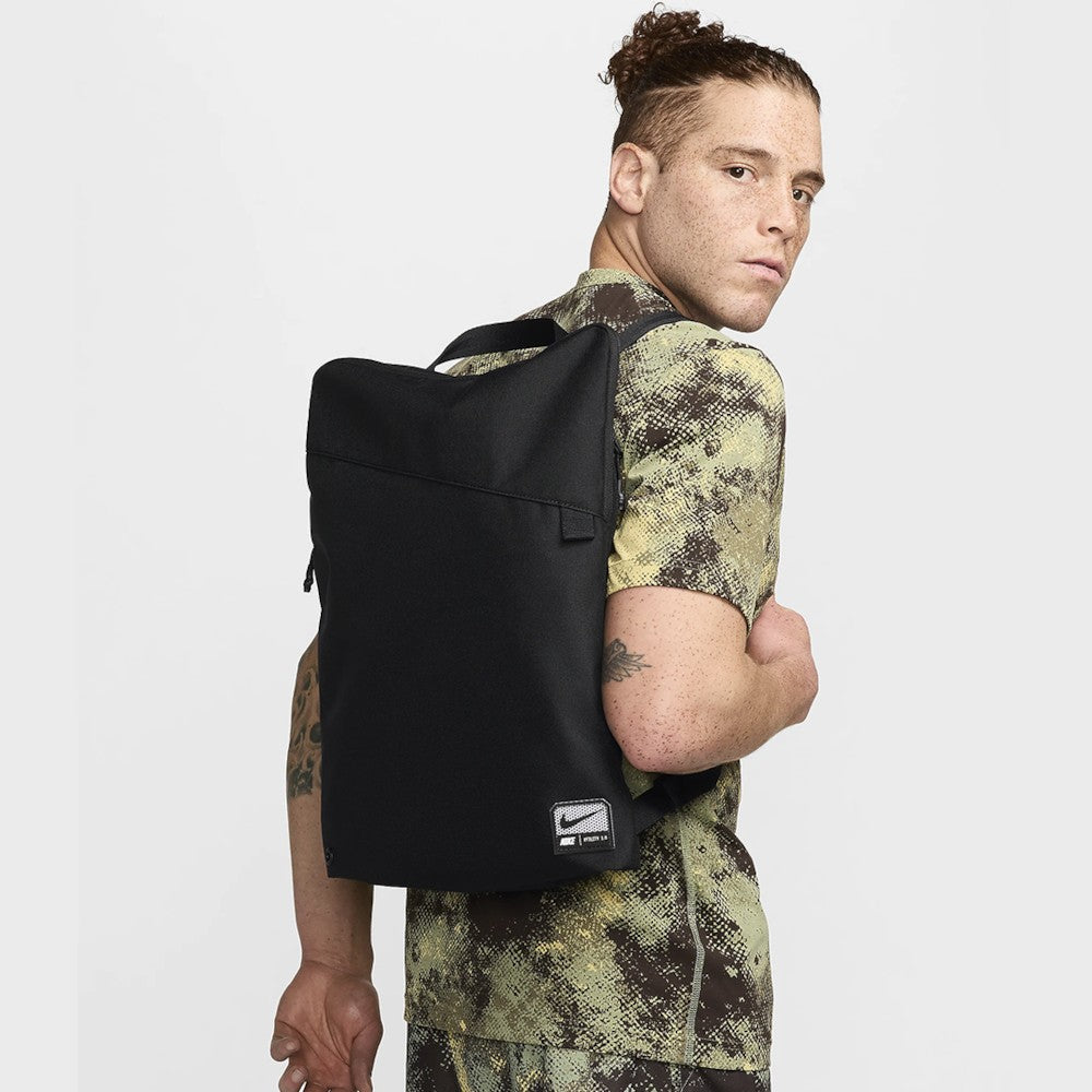 Qantë shpine Nike FN4207 010