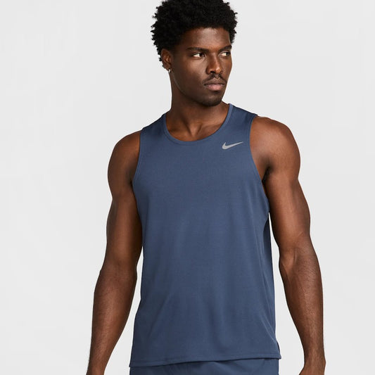 Maicë Nike DV9321 437