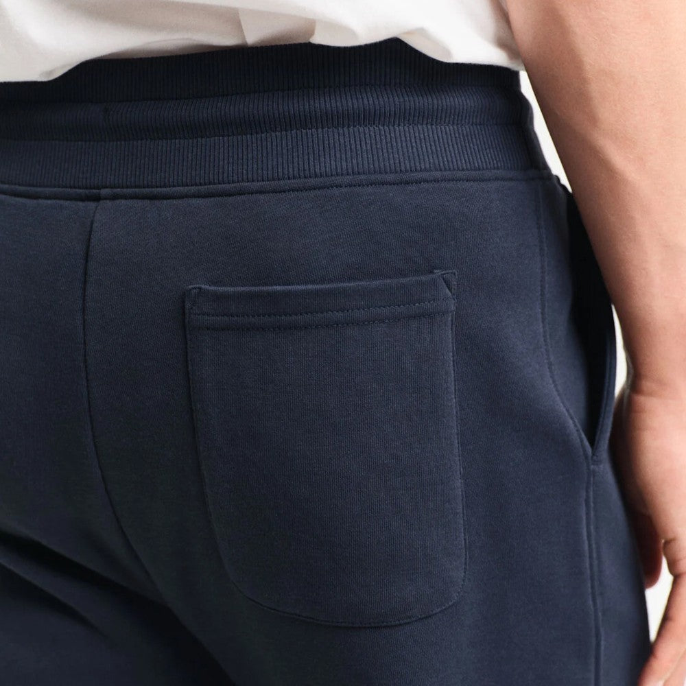 Trenerka të poshtme GANT REG SHIELD SWEATPANTS