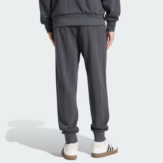 Trenerka të poshtme Adidas JD8101