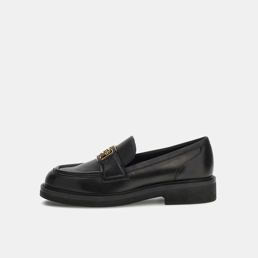 Këpucë GUESS SHUTTLE