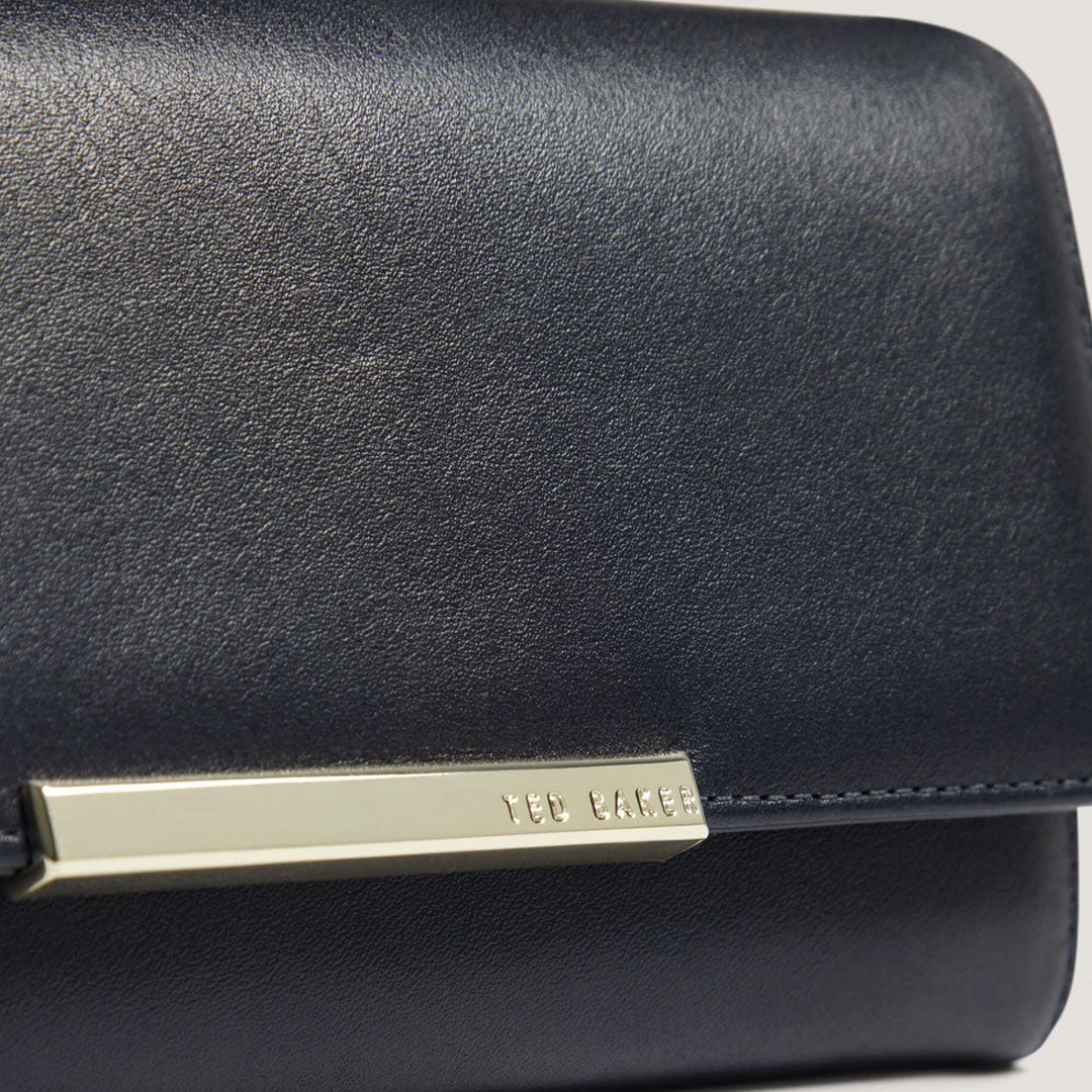 Kuletë TED BAKER Bar Detail Large Leather Purse