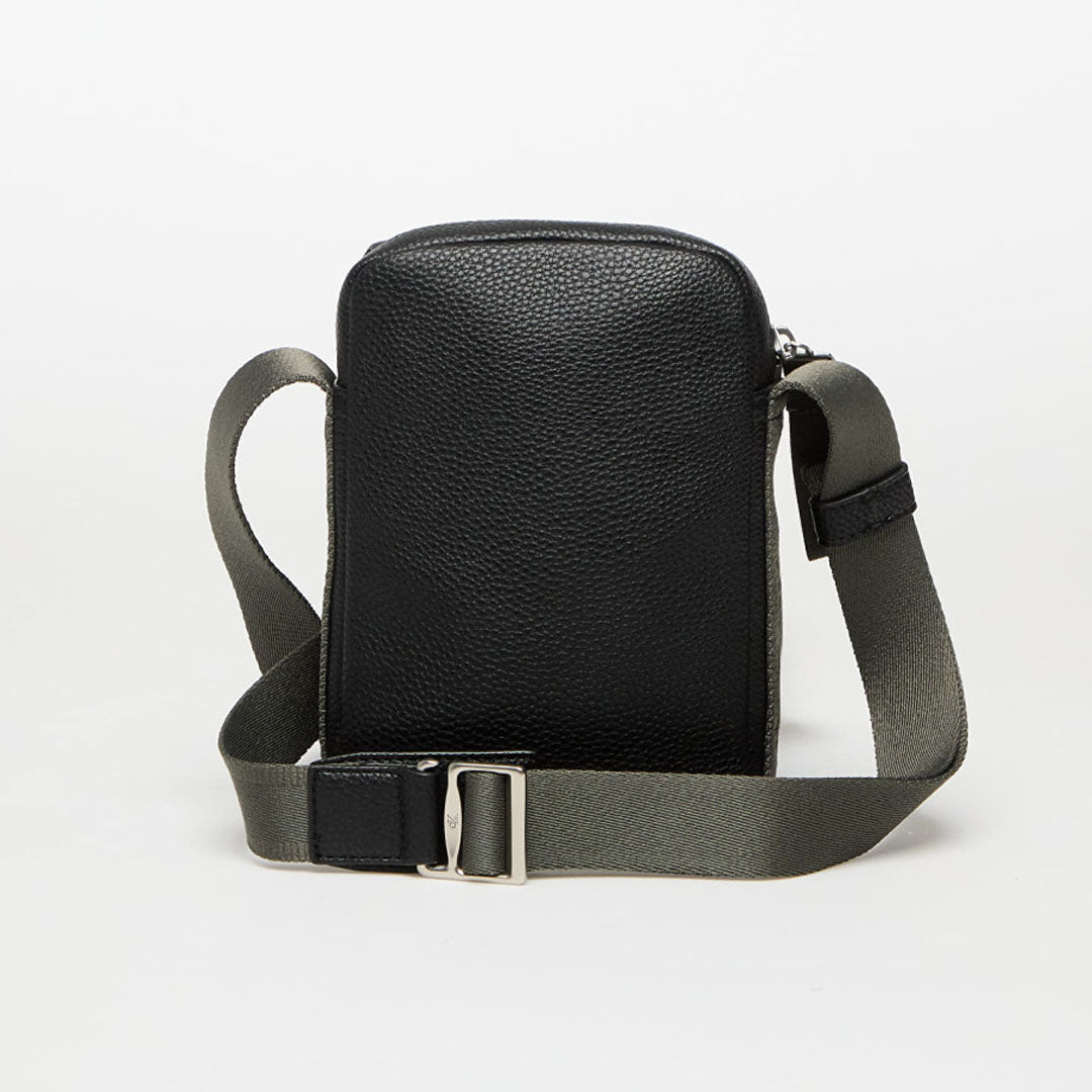 Qantë CALVIN KLEIN YOUNG INTERESTING REPORTE