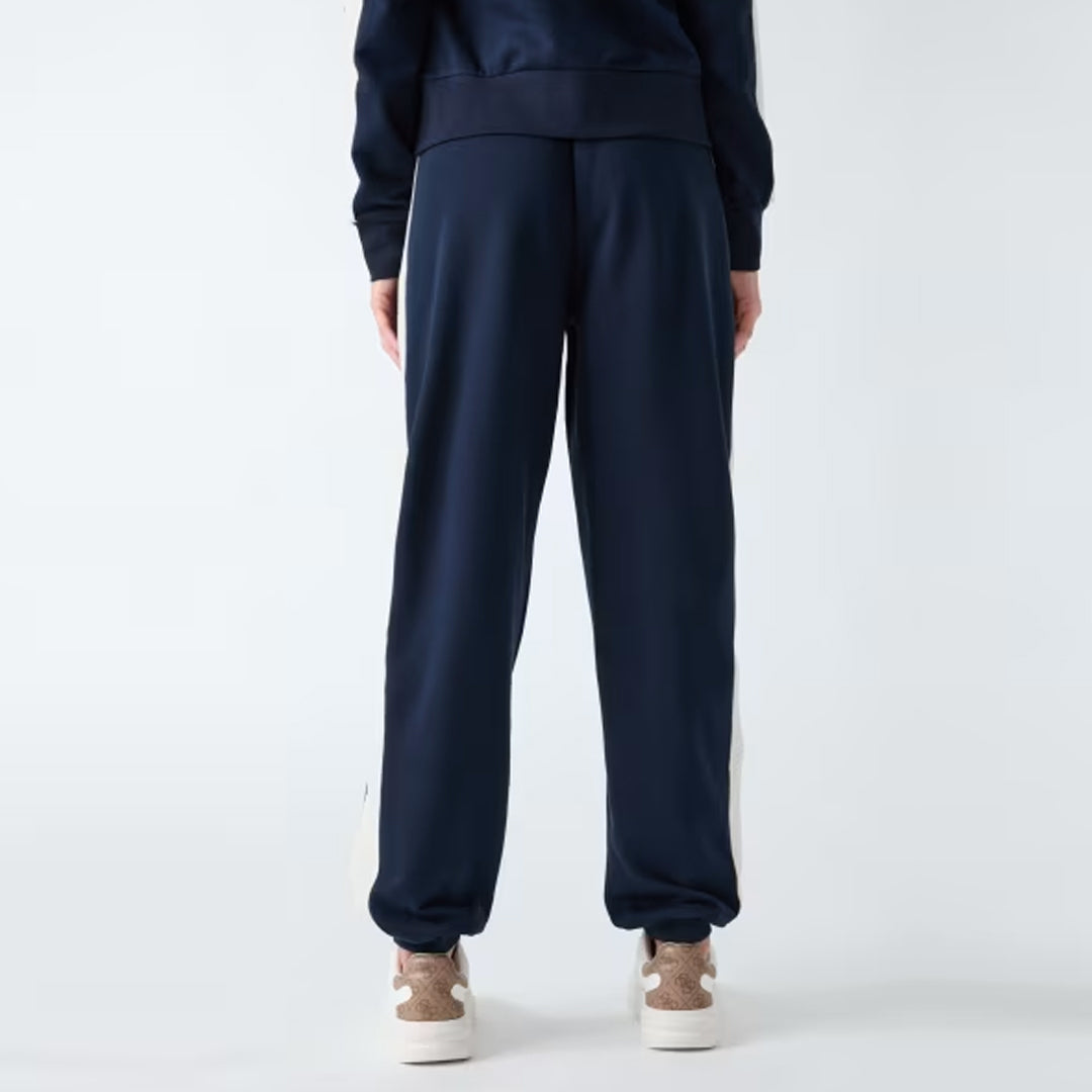 Trenerka të poshtme Guess HOSHI STRAIGHT PANTS
