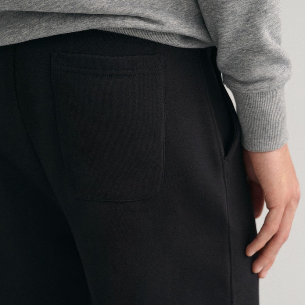 Trenerka të poshtme GANT REG SHIELD SWEATPANTS