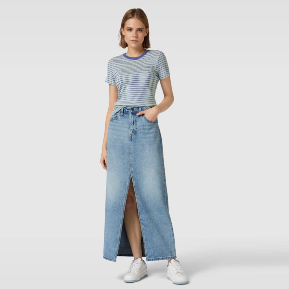 Maicë Levis 376970063