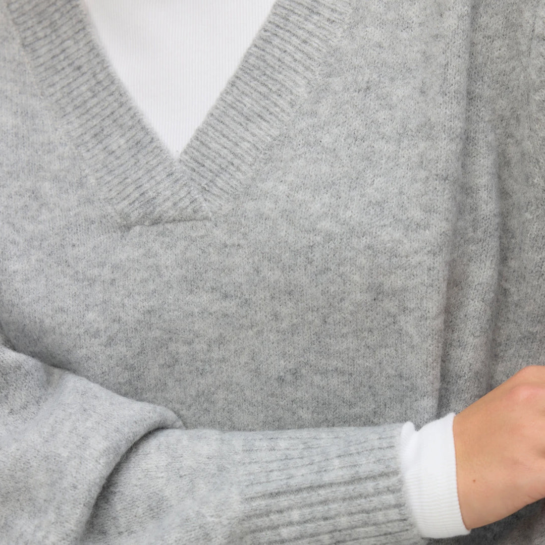 Bluzë VERO MODA VMBOOM LS V-NECK PULLOVER NOOS