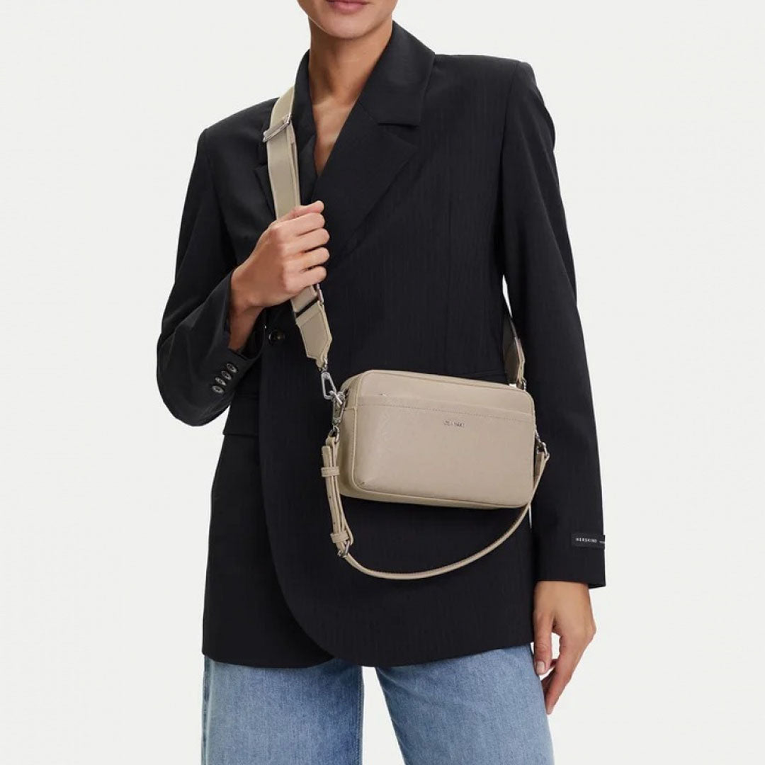 Qantë CALVIN KLEIN CK MST AP DBL STRPS