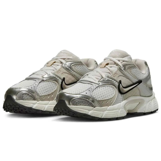 Patikë NIKE W NIKE V5 RNR