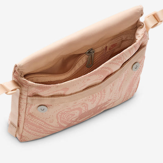 Qantë NIKE W NSW FUTURA 365 CRSSBDY-SWIRL