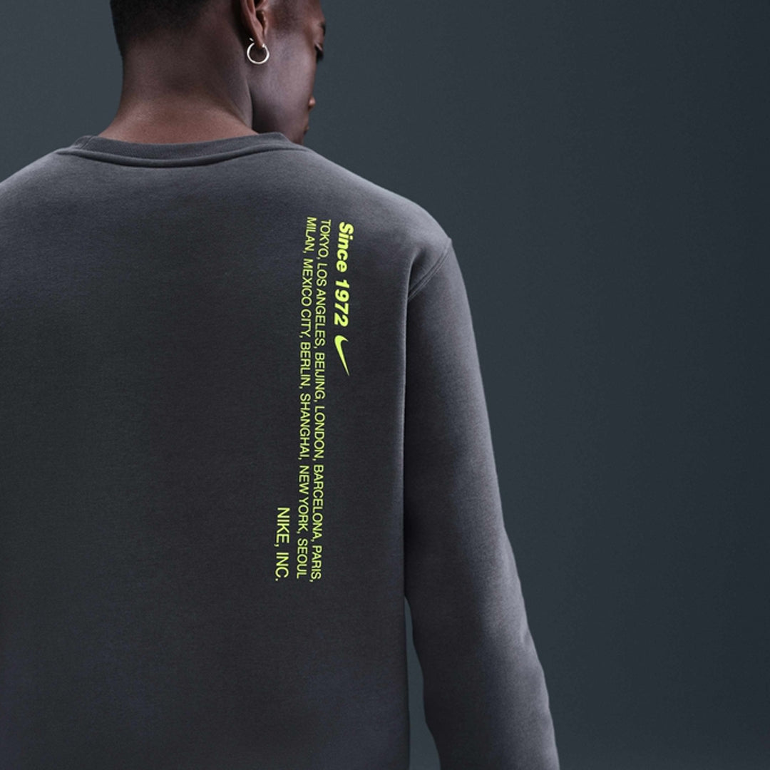 Duks NIKE M NK CLUB BB CREW SWSH SPORT