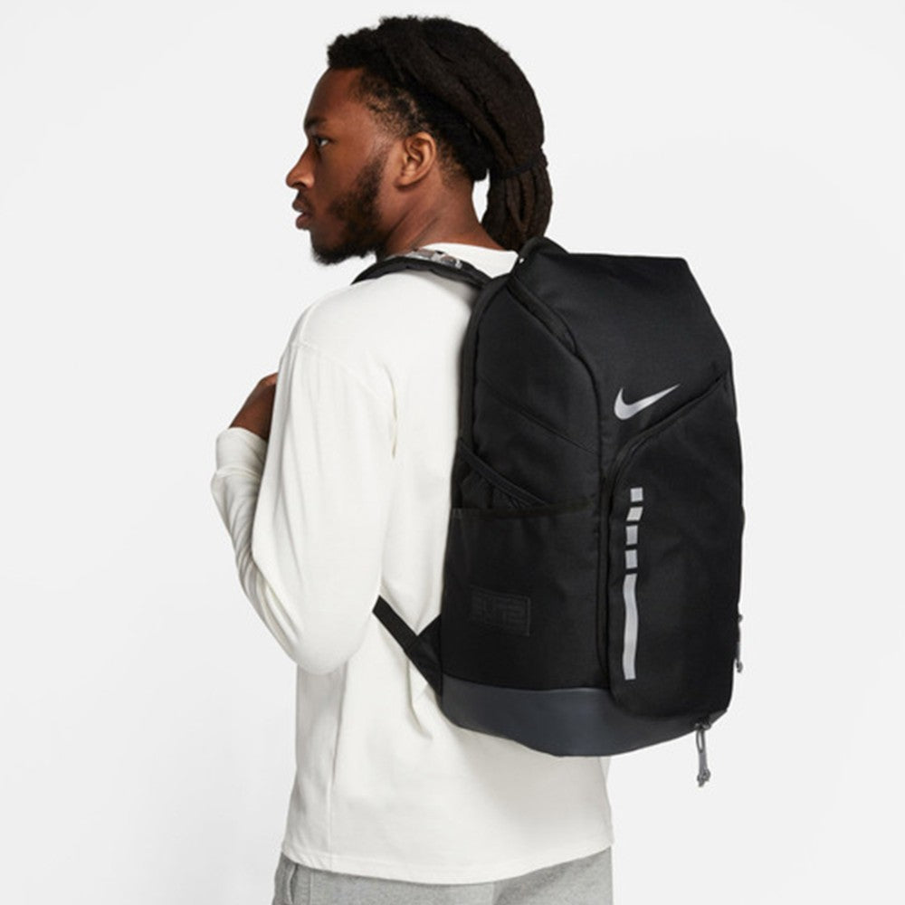Qantë shpine Nike DX9786 010