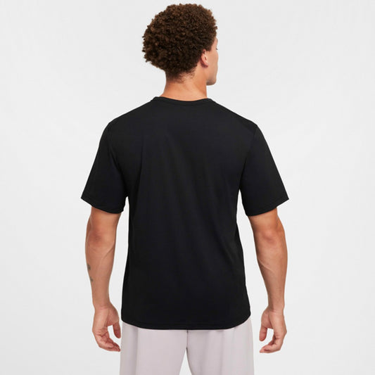 Maicë Nike FZ1064 010