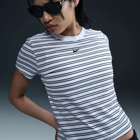 Maicë Nike HF9524 100