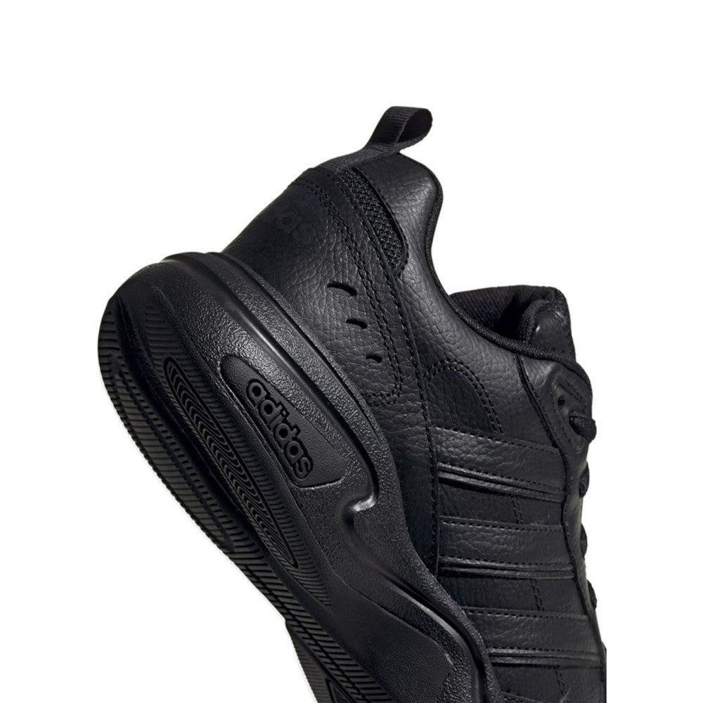 Patikë ADIDAS STRUTTER