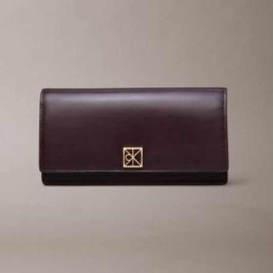 Kuletë CALVIN KLEIN EMBLEM HARDWARE LONG BIFOLD