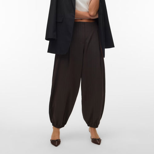 Pantallona Vero Moda VMLOTUS NW BALLOON TROUSERS WVN RET