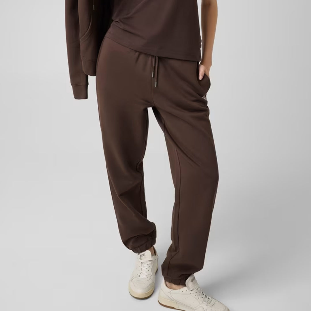 Trenerka të poshtme Guess GJ TRIANGLE LABEL JO