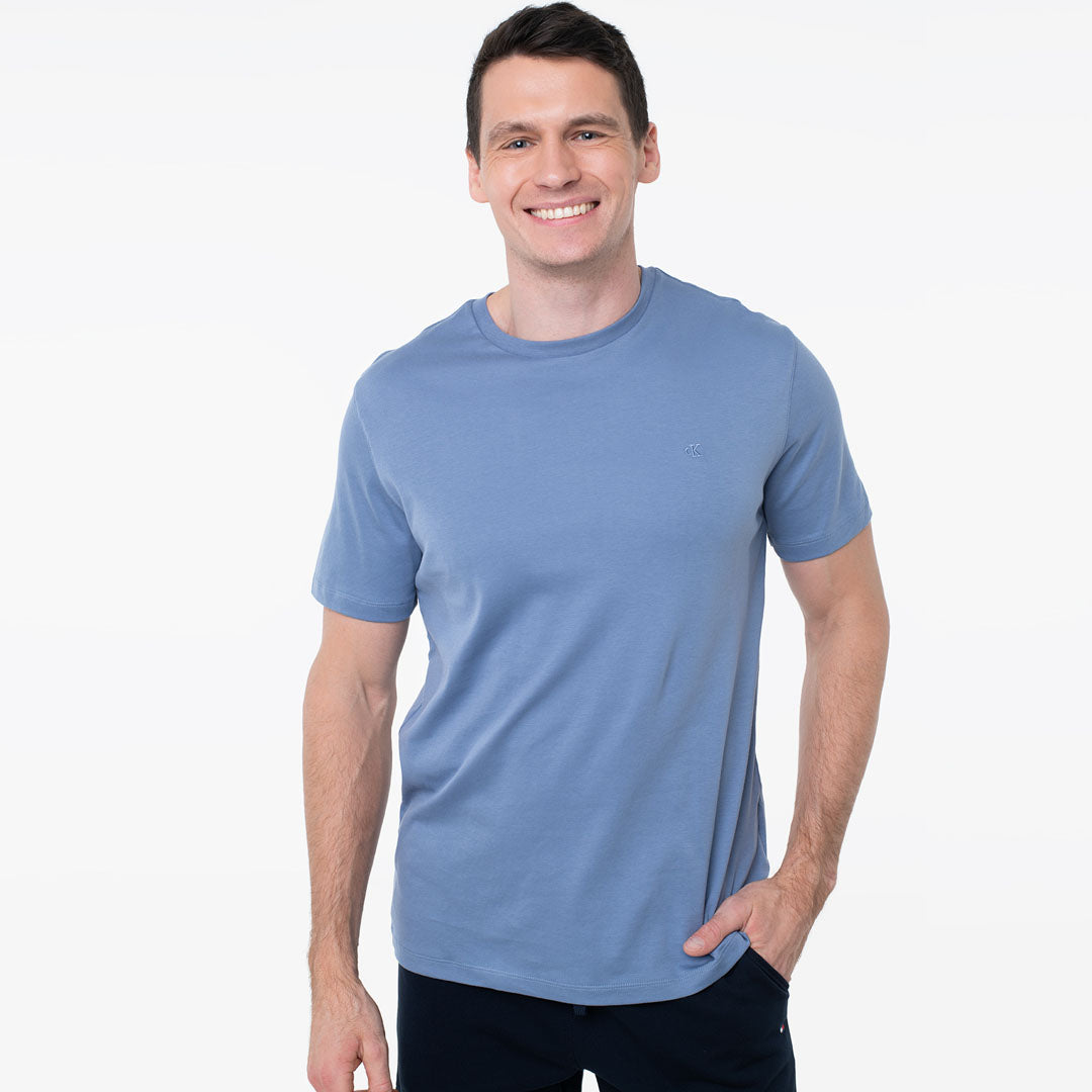 Maicë Calvin Klein SS SUPIMA CHEST EMB CREWNECK TE