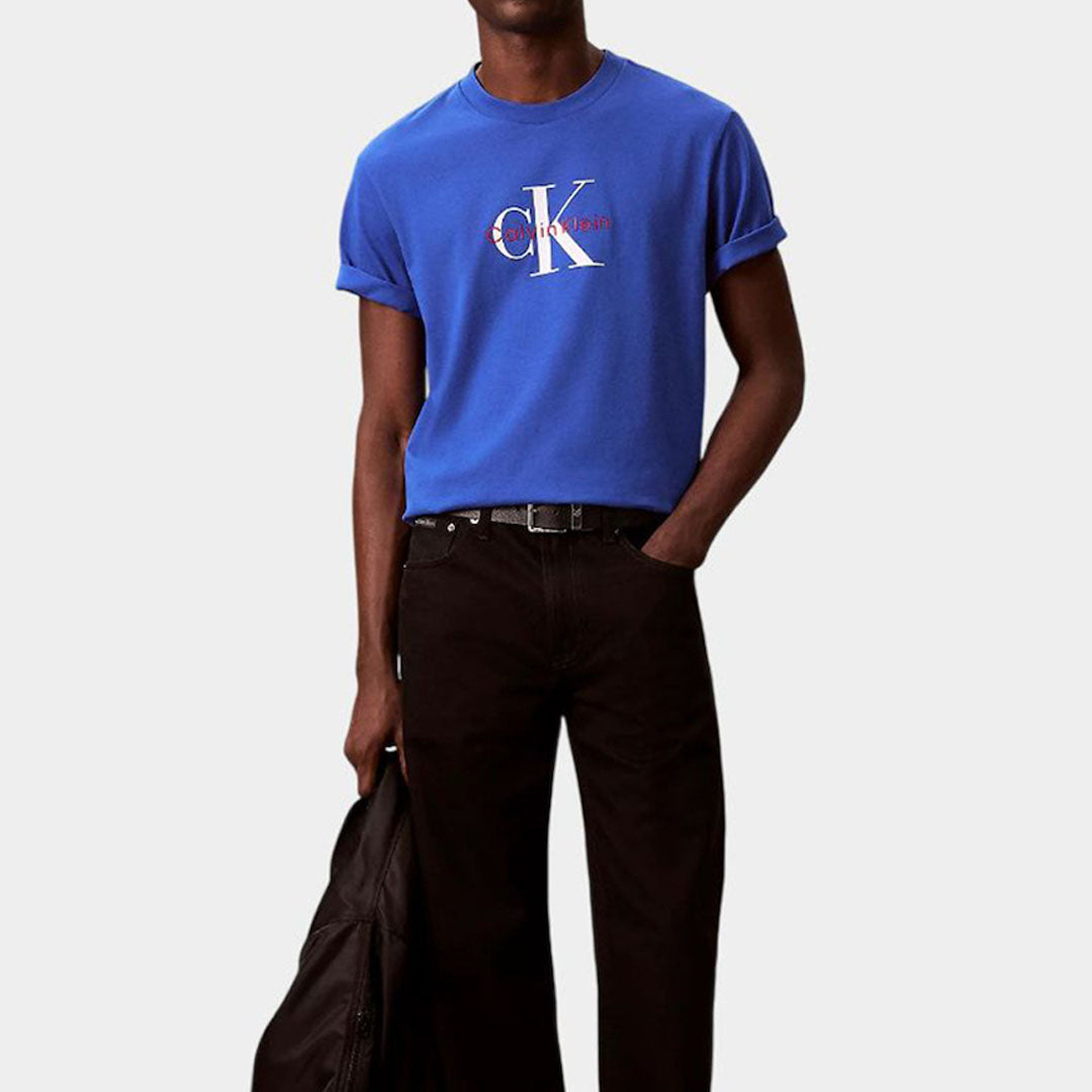 Maicë Calvin Klein SS Hero Monologo Tee 20s