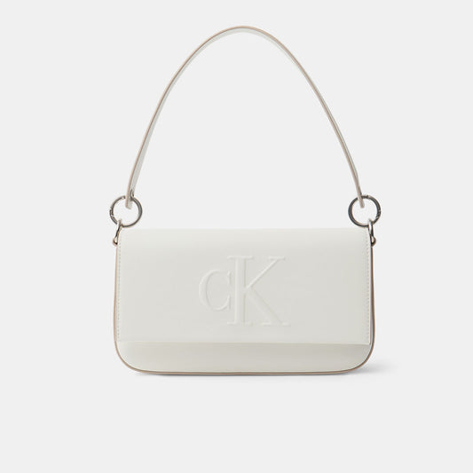 Qantë CALVIN KLEIN SCULPTED FLAP SHOULDER POU