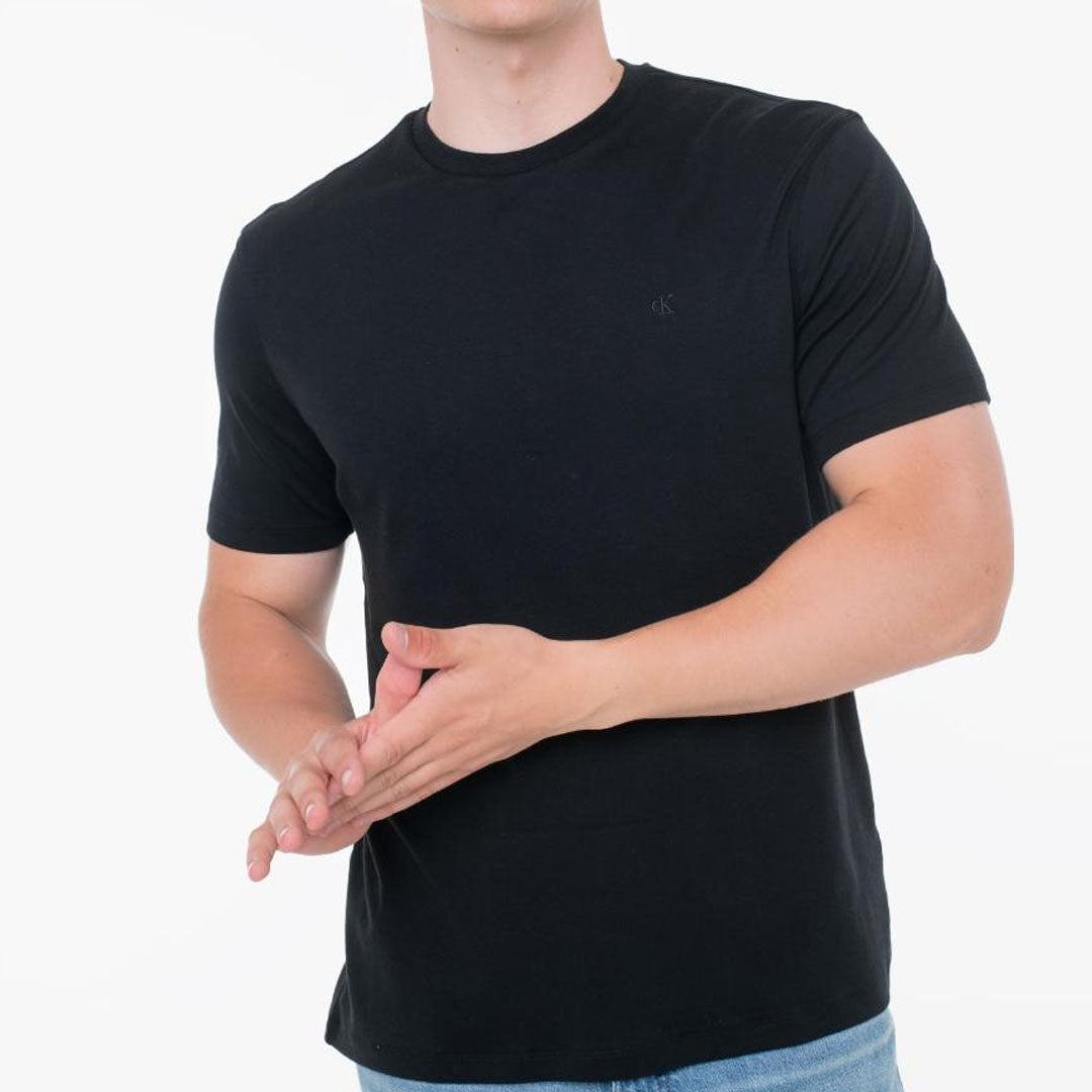 Maicë Calvin Klein SS SUPIMA CHEST EMB CREWNECK TE