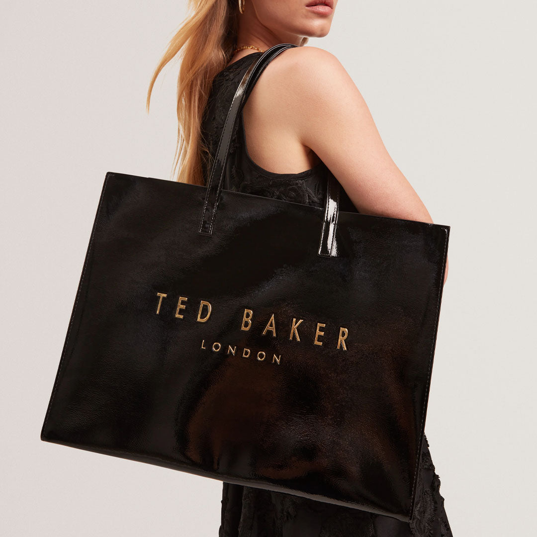 Qantë Ted Baker Crinkle Extra Large Icon Bag