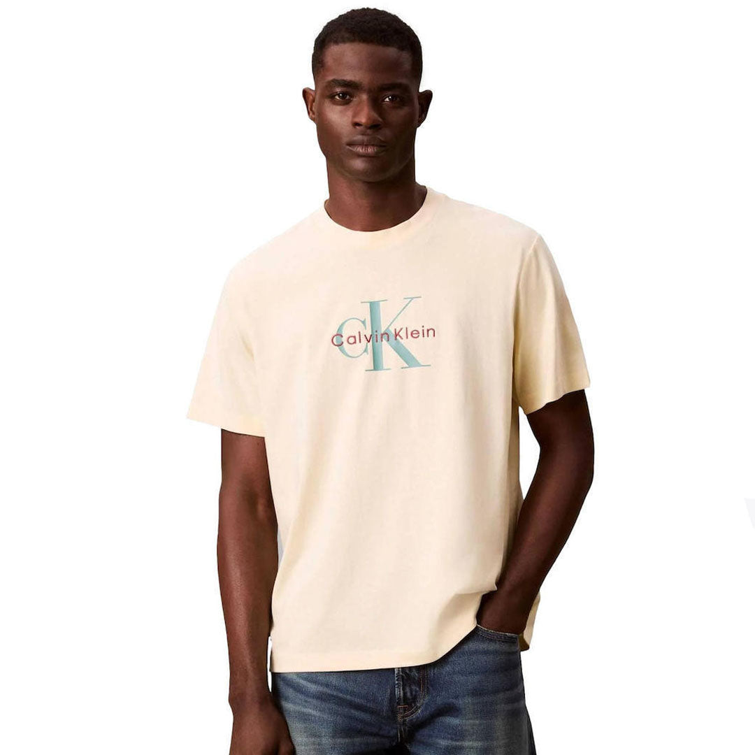 Maicë Calvin Klein SS Hero Monologo Tee 20s