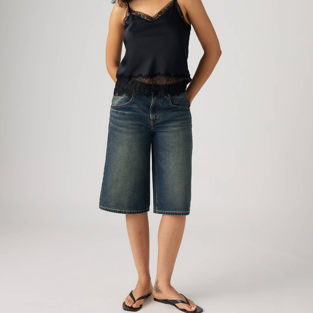 Xhinse të shkurtra LEVIS SUPER BAGGY JORT HAPPY TA