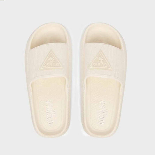 Papuqe Guess