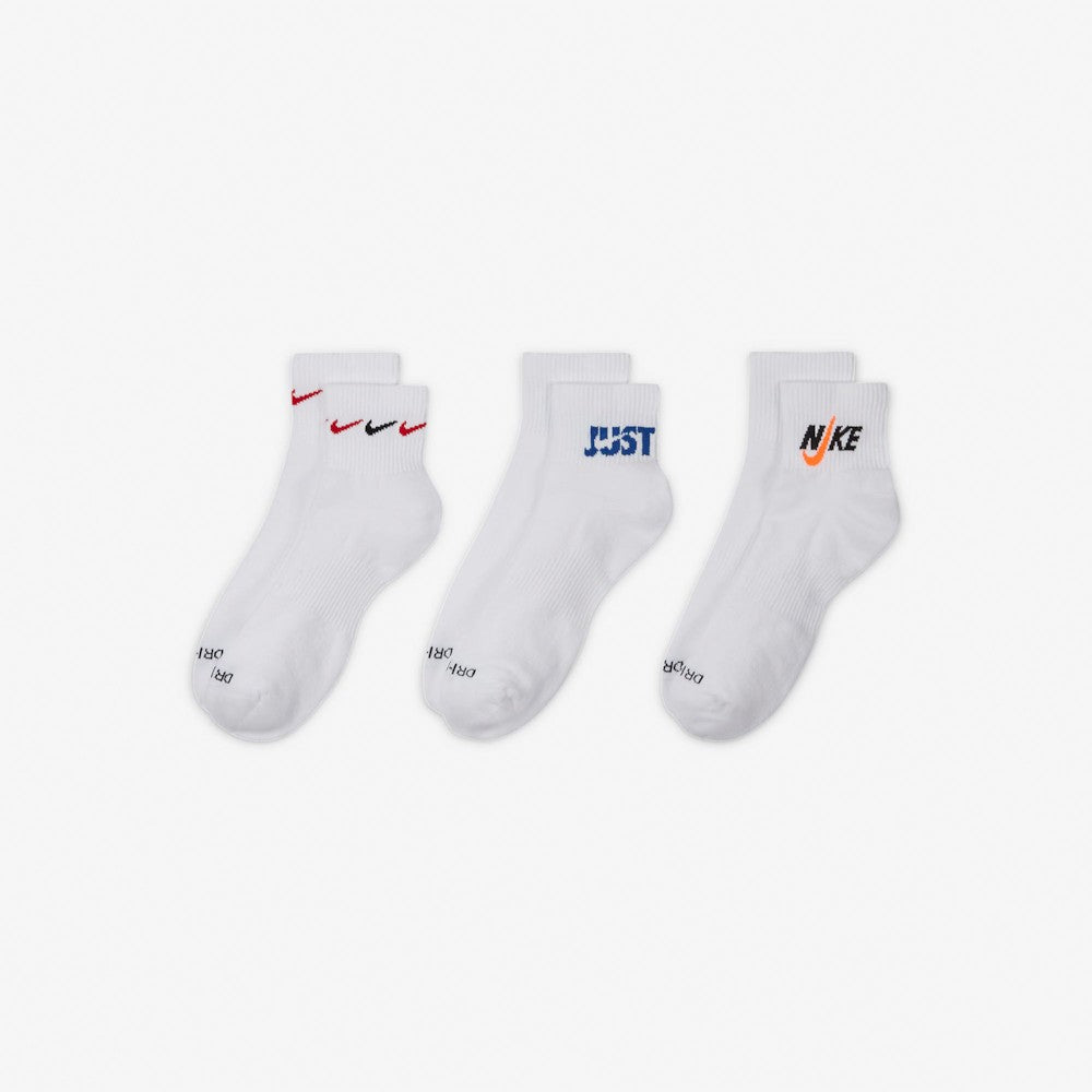 Qorape Nike DH3827 902 M