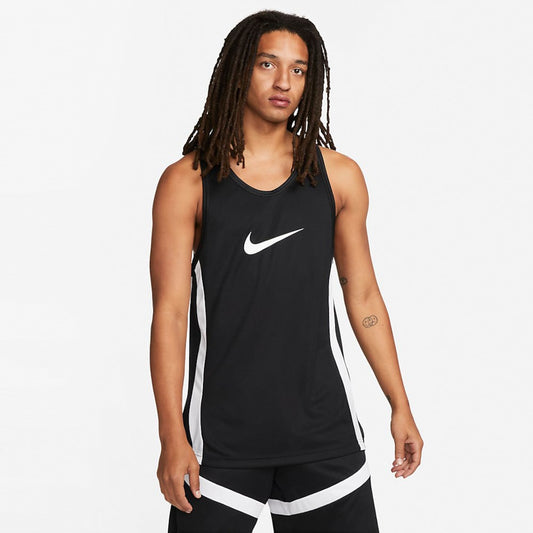 Maicë Nike DV9967 010 M