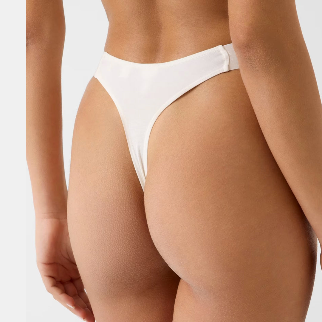 Brekë Guess MARIKA THONG