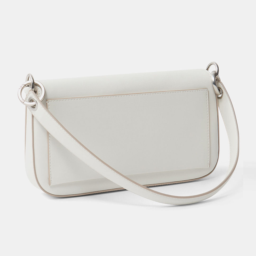 Qantë CALVIN KLEIN SCULPTED FLAP SHOULDER POU