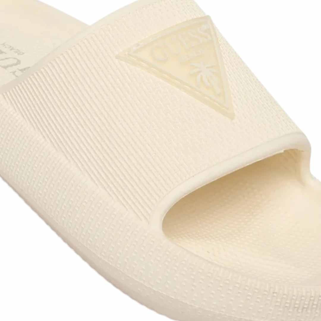 Papuqe Guess