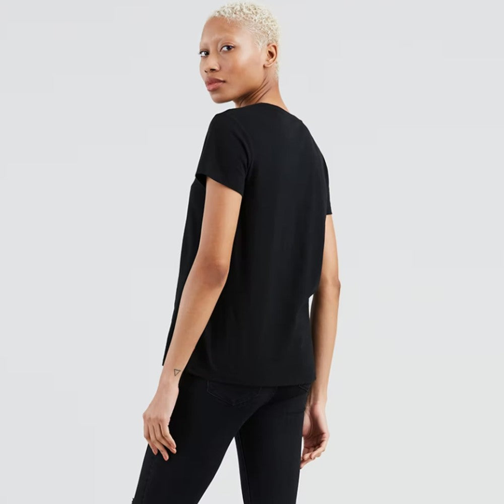 Maicë Levis 1736904830