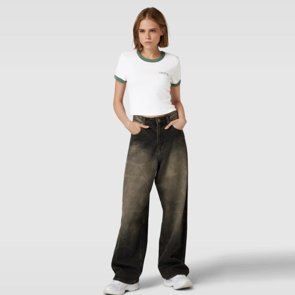 Maicë Levis A35230072