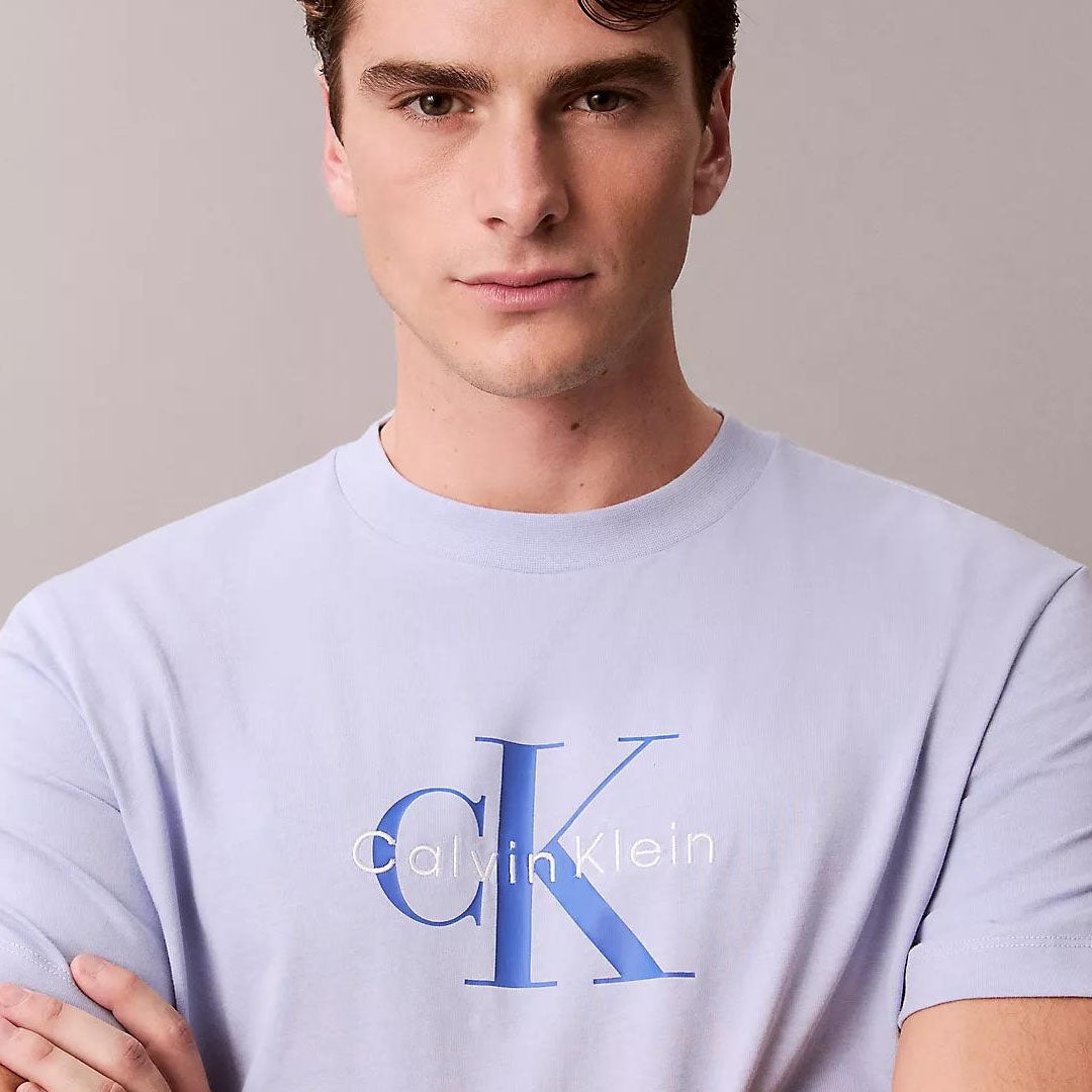Maicë Calvin Klein SS Hero Monologo Tee 20s