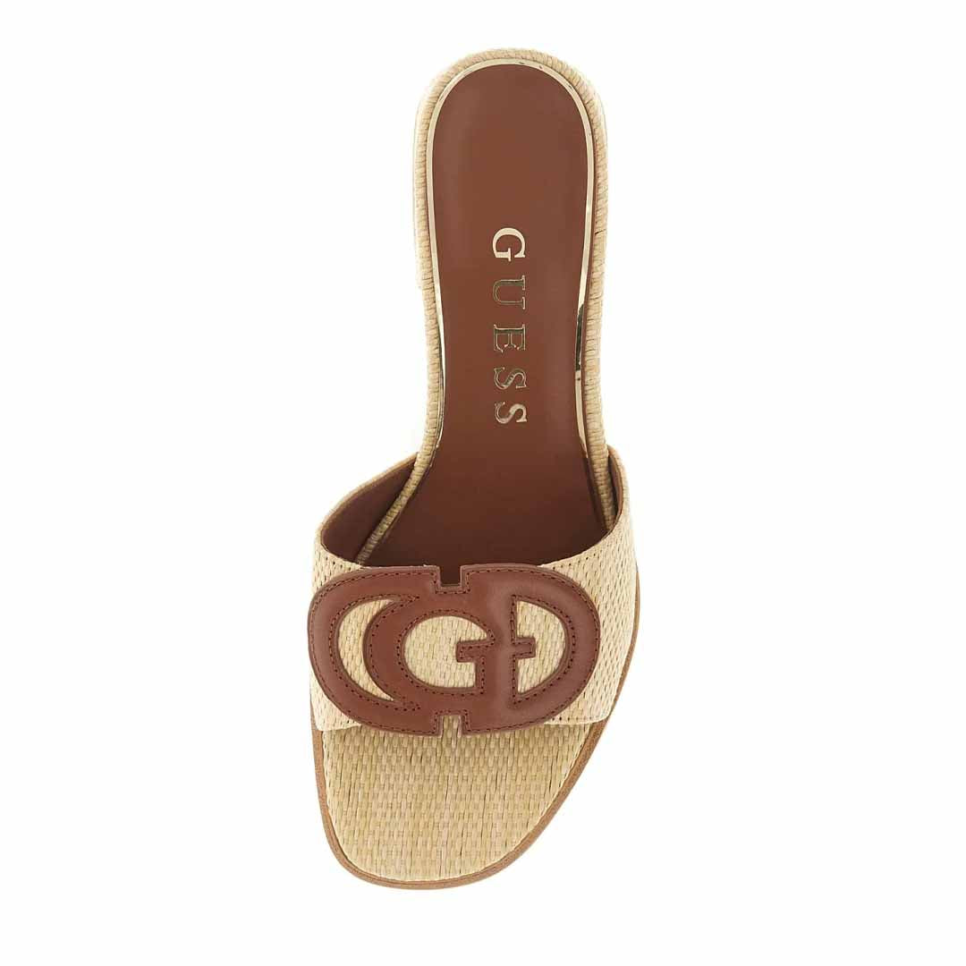 Papuqe Guess