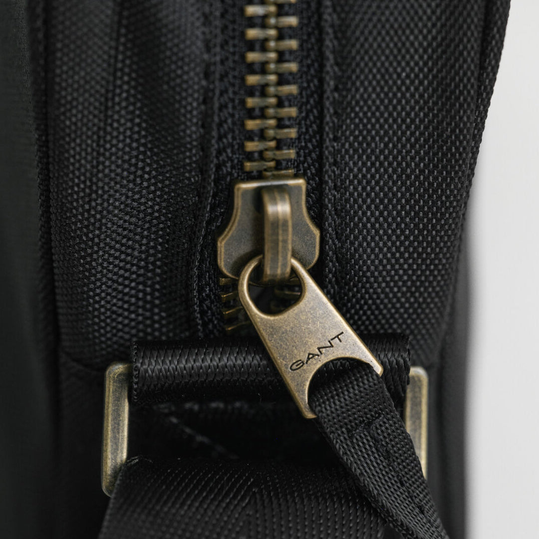Qantë GANT ARCHIVE SHIELD SHOULDER BAG 7