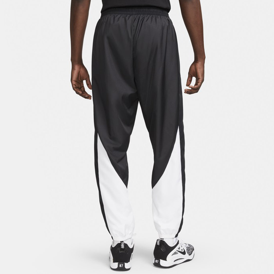 Trenerka të poshtme Nike FB6966 010 M