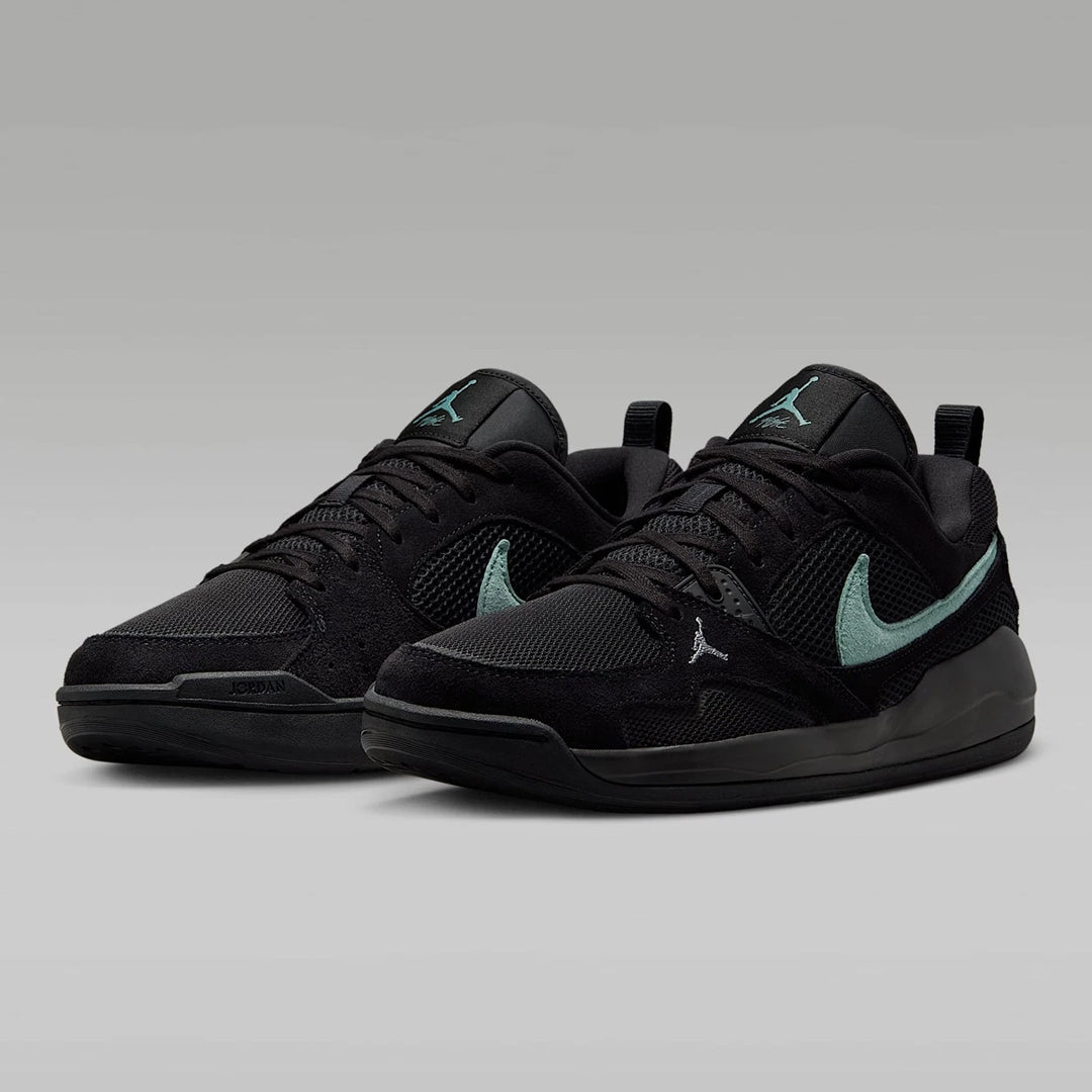 Patikë Nike Jordan CMFT ERA