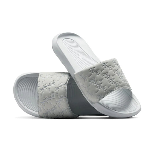 Papuqe Nike W Nike VICTORI ONE SLIDE PRINT