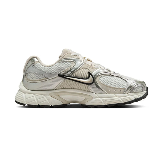 Patikë NIKE W NIKE V5 RNR