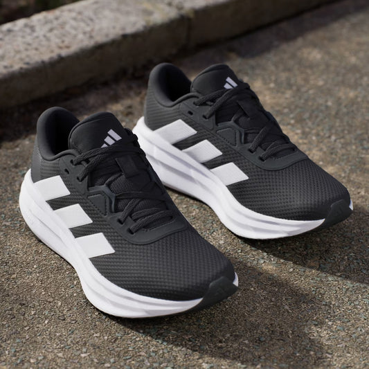 Patikë Adidas ID8765